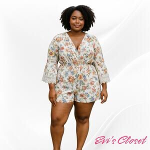 Charolette Russe Women's Romper Multicolor Floral Sz XL